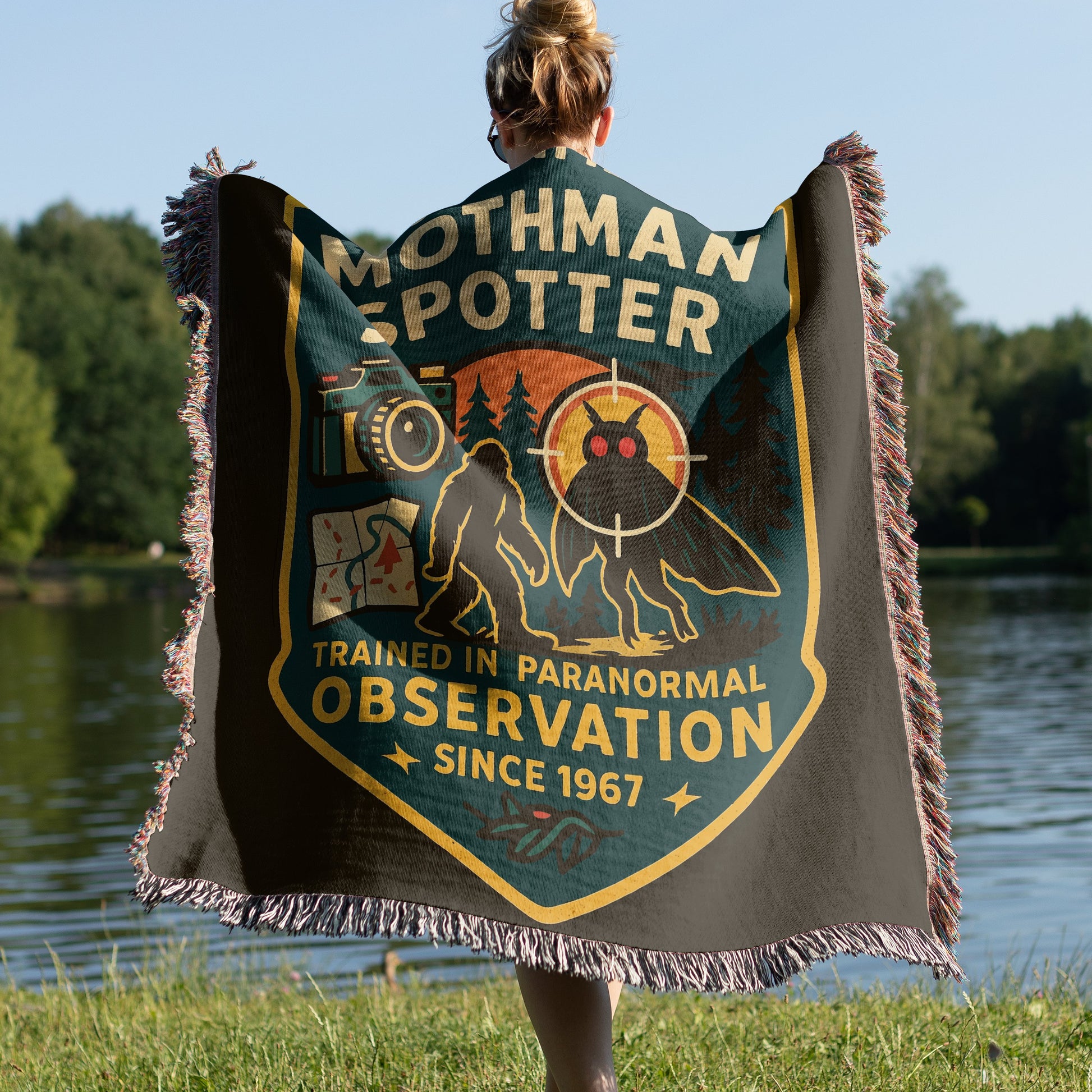 Mothman Spotter Trained in Paranormal Observation Throw Blanket